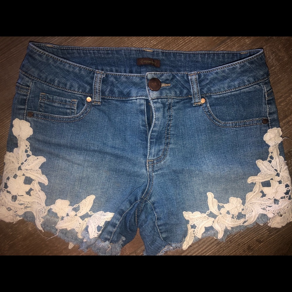 EUC: Copper Key Shorts Sz 5